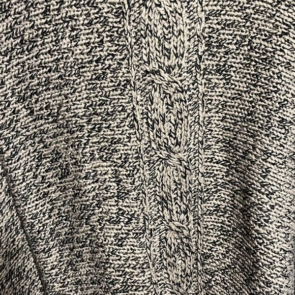 1x poncho style cowl neck sweater - Picture 2 of 10